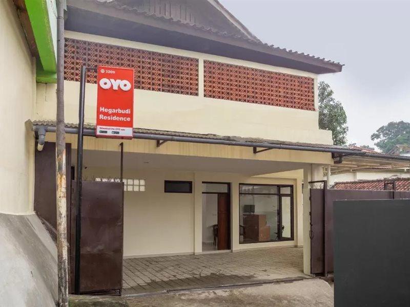 Super Oyo 3209 Hegarbudhi Residence Bandung Ngoại thất bức ảnh