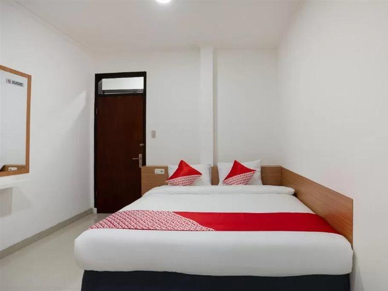 Super Oyo 3209 Hegarbudhi Residence Bandung Ngoại thất bức ảnh