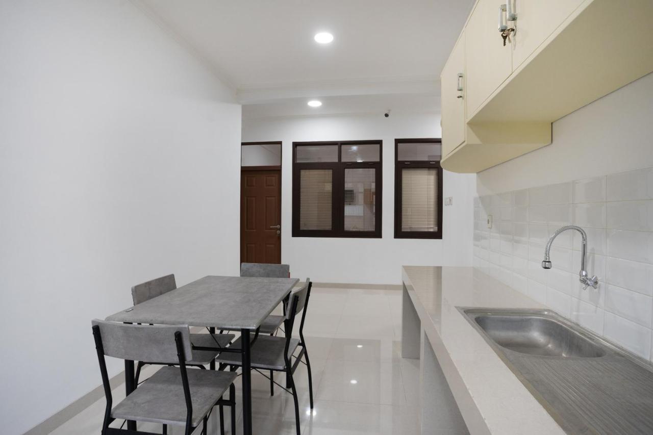 Super Oyo 3209 Hegarbudhi Residence Bandung Ngoại thất bức ảnh